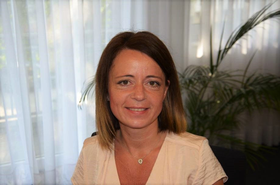 Melanie Golla, Notarfachangestellte